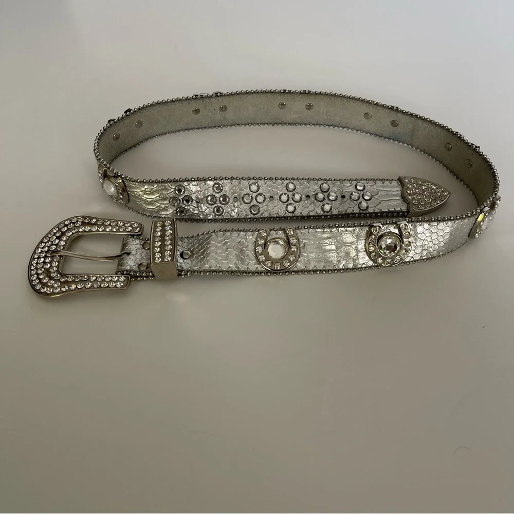 Western Cowgirl metallic silver rhinestone horseshoe bling leather belt Size M/L